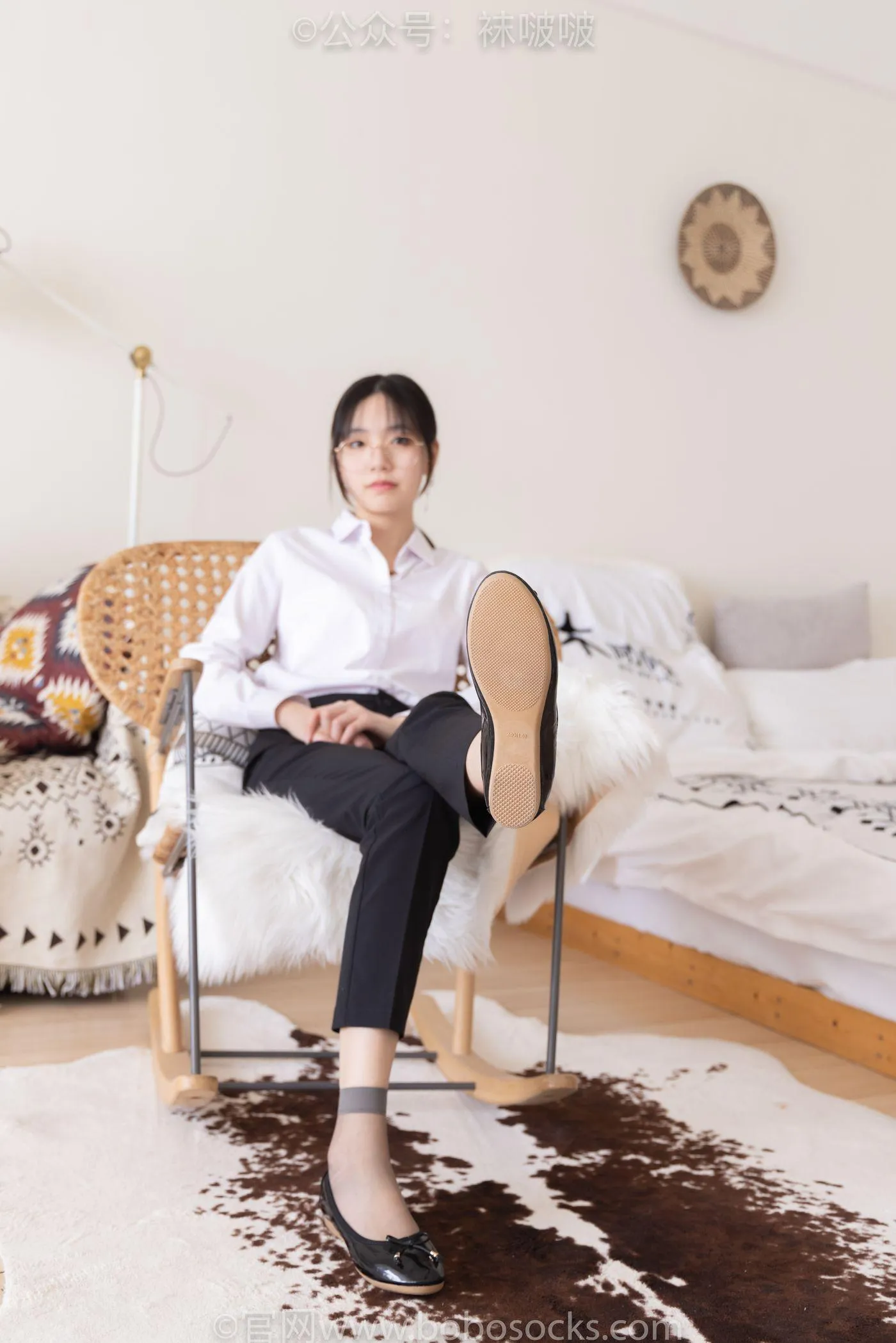 [BoBoSocks袜啵啵]NO.085 小甜豆-平底鞋、短灰丝、短肉丝 [140P]插图1